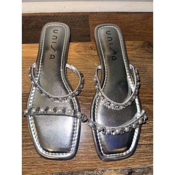 Unisa Unsarai Flat Sandals With Rhinestones & Pearls  Size 9 - Picture 2 of 14